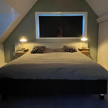 Tastefull Double Story 2 Bedroom Appartment/house