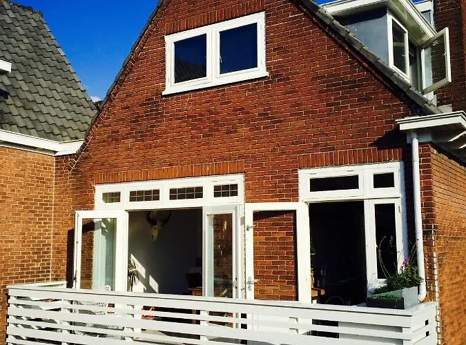 Tastefull Double Story 2 Bedroom Appartment/house Haarlem