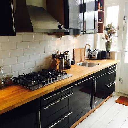 Tastefull Double Story 2 Bedroom Appartment/house Haarlem