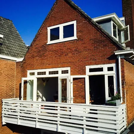 Tastefull Double Story 2 Bedroom Appartment/house Haarlem