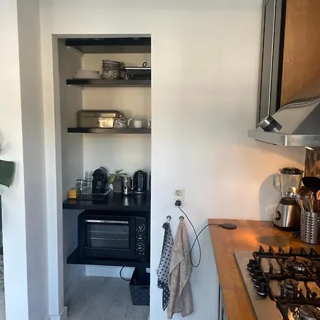 Tastefull Double Story 2 Bedroom Appartment/house Apartment *